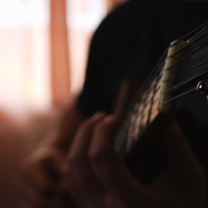 又黄又骚的视频国产
